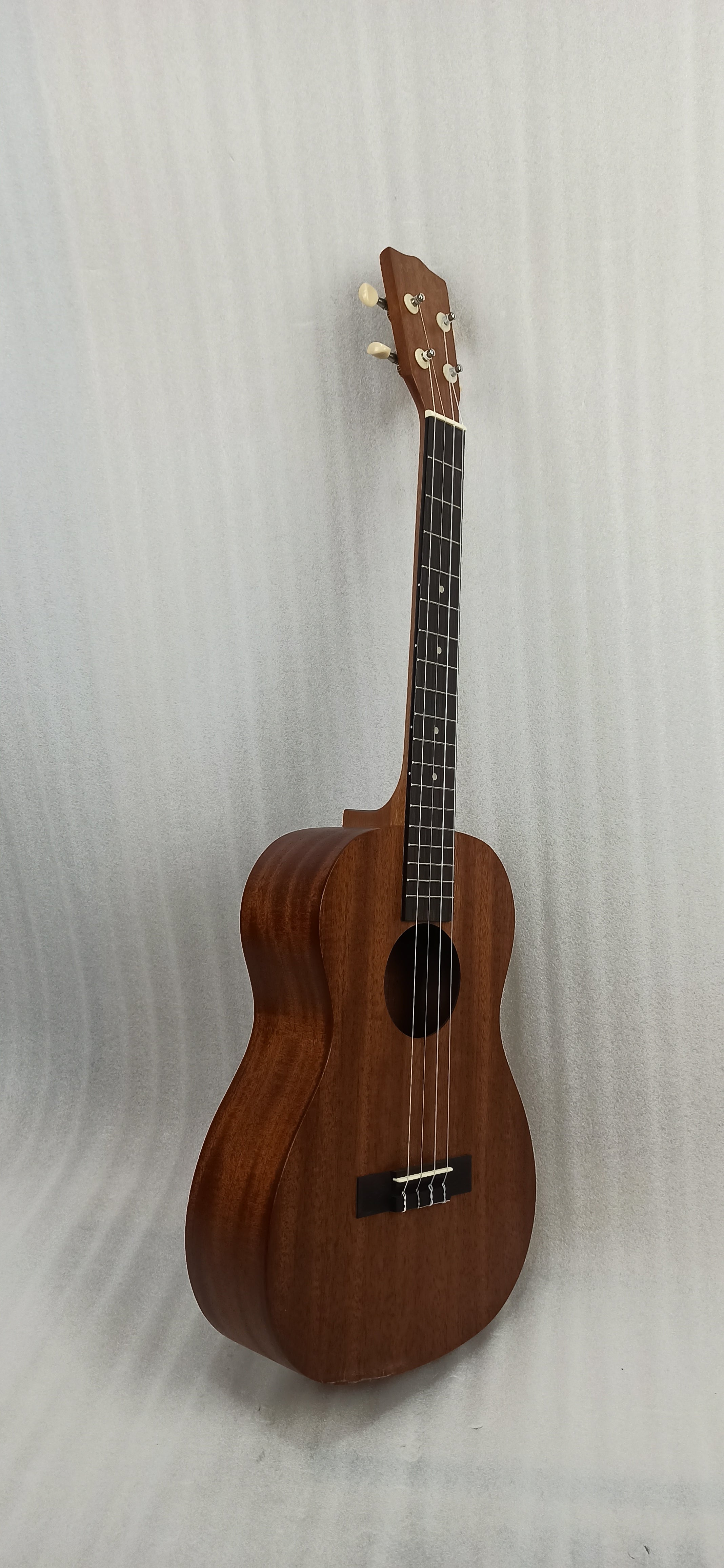Kala Baritone Ukuleles Kala Makala MK-B Baritone Ukulele With Truss Rod - Open Box B Stock