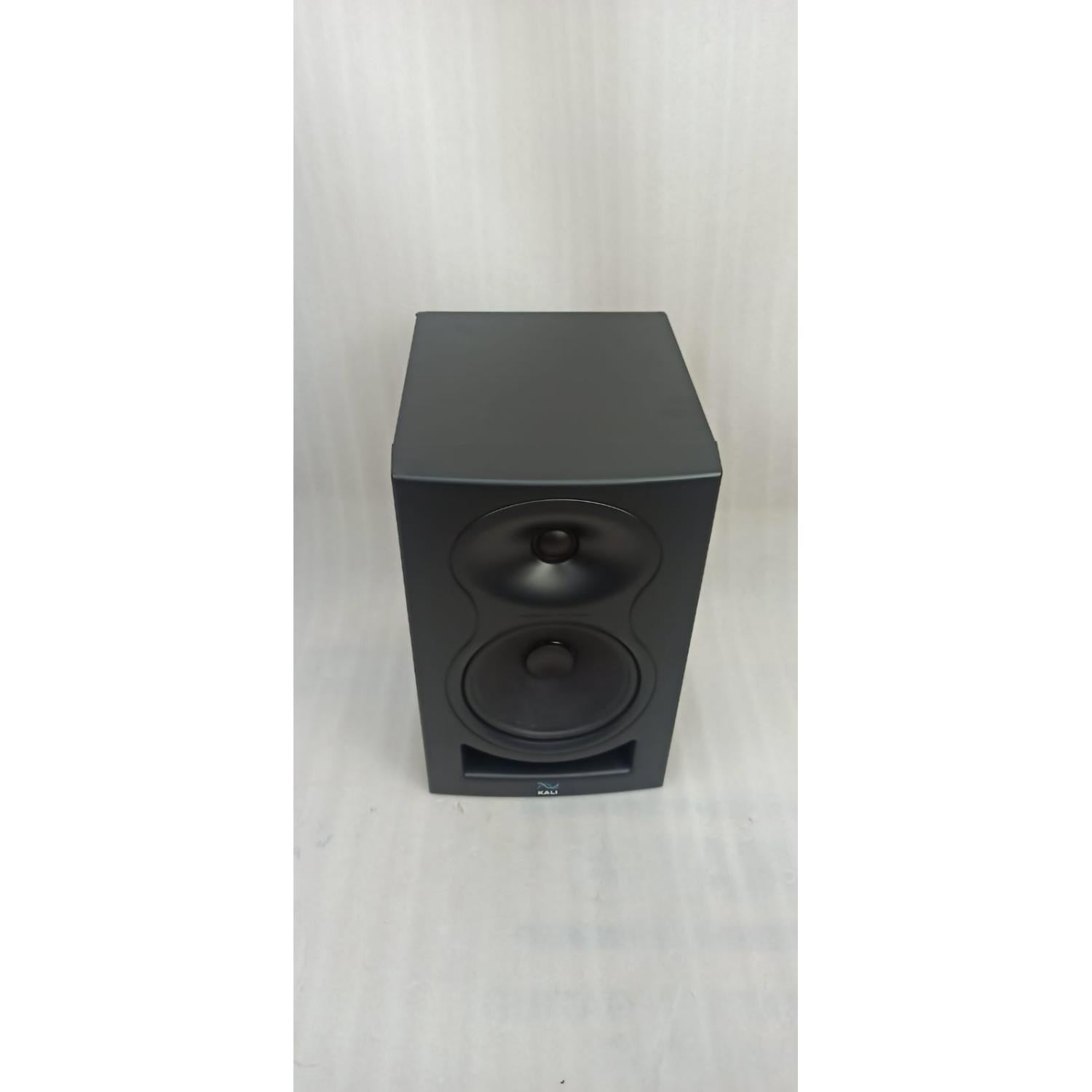Kali Audio Monitor Speakers Kali Audio LP-6 2nd Wave Lone Pine Series 6.5" Active Studio Monitor - Single Unit - Open Box 