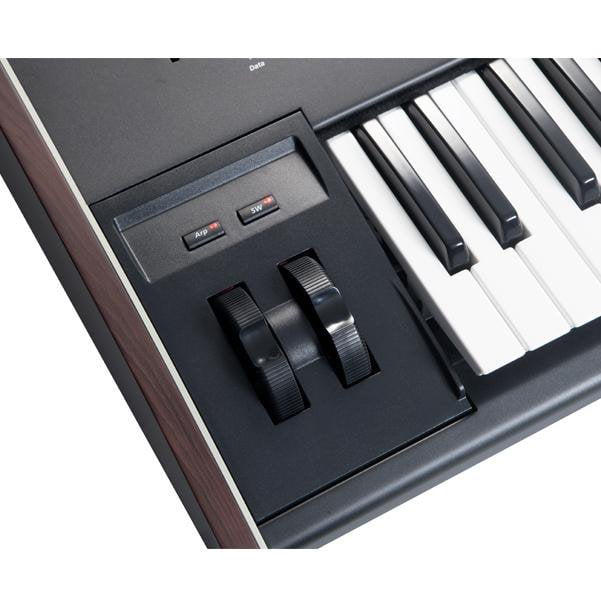 kurzweil synthesizers kurzweil pc3a6 61 key workstation synthesizer