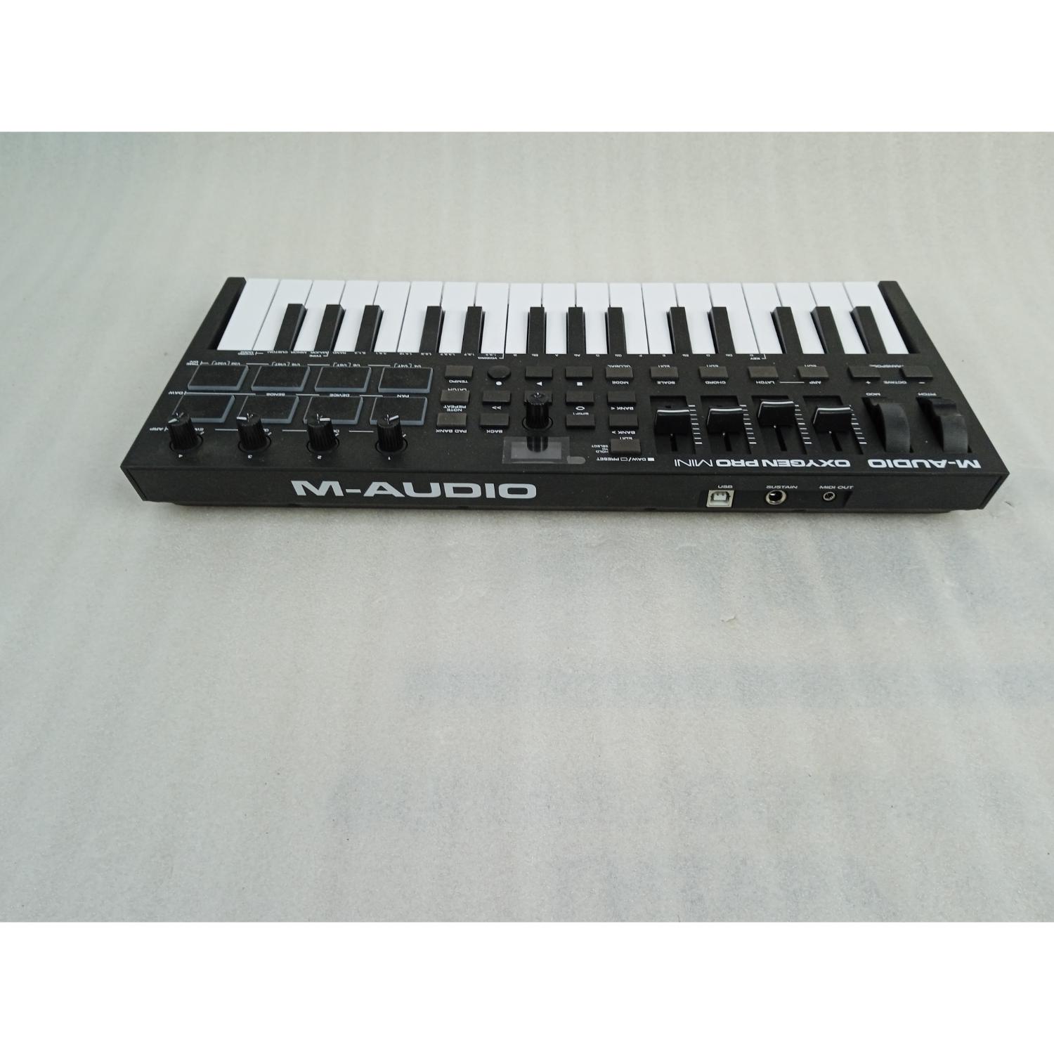 M-Audio Midi Keyboards 2.02501E+11 M-Audio Oxygen Pro USB Powered MIDI Controller With Smart Controls & Auto Mapping - Open Box B Stock