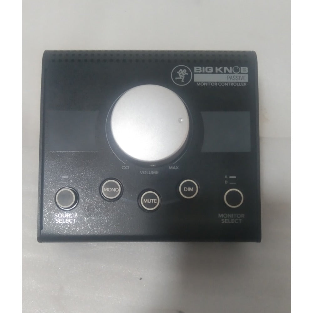 Mackie Studio Monitor Controllers 2.02501E+11 Mackie Big knob Passive Tabletop Studio Monitor Controller - Open Box B Stock