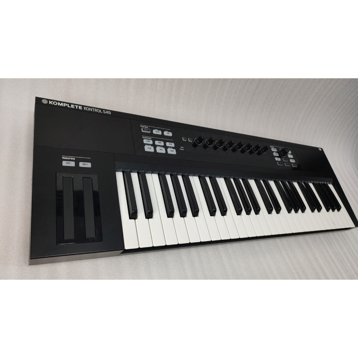Native Instruments Midi Keyboards Native Instruments Komplete Kontrol S49 MK1 Midi Keyboard with Free Upgrade To Komplete 12 Select - Open Box