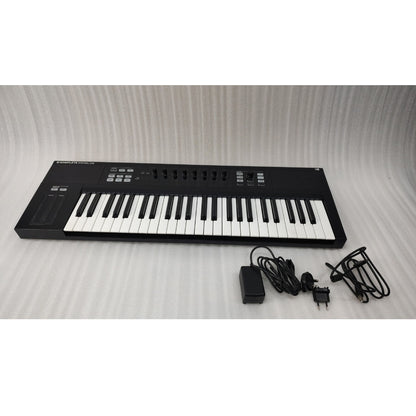 Native Instruments Midi Keyboards Native Instruments Komplete Kontrol S49 MK1 Midi Keyboard with Free Upgrade To Komplete 12 Select - Open Box