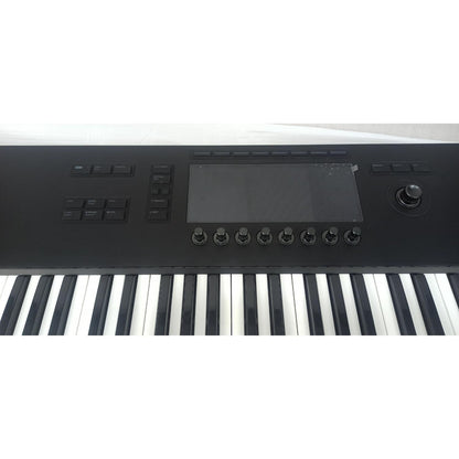 Native Instruments Midi Keyboards Native Instruments Komplete Kontrol S61 MK3 Midi Keyboard - Open Box