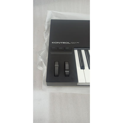 Native Instruments Midi Keyboards Native Instruments Komplete Kontrol S61 MK3 Midi Keyboard - Open Box