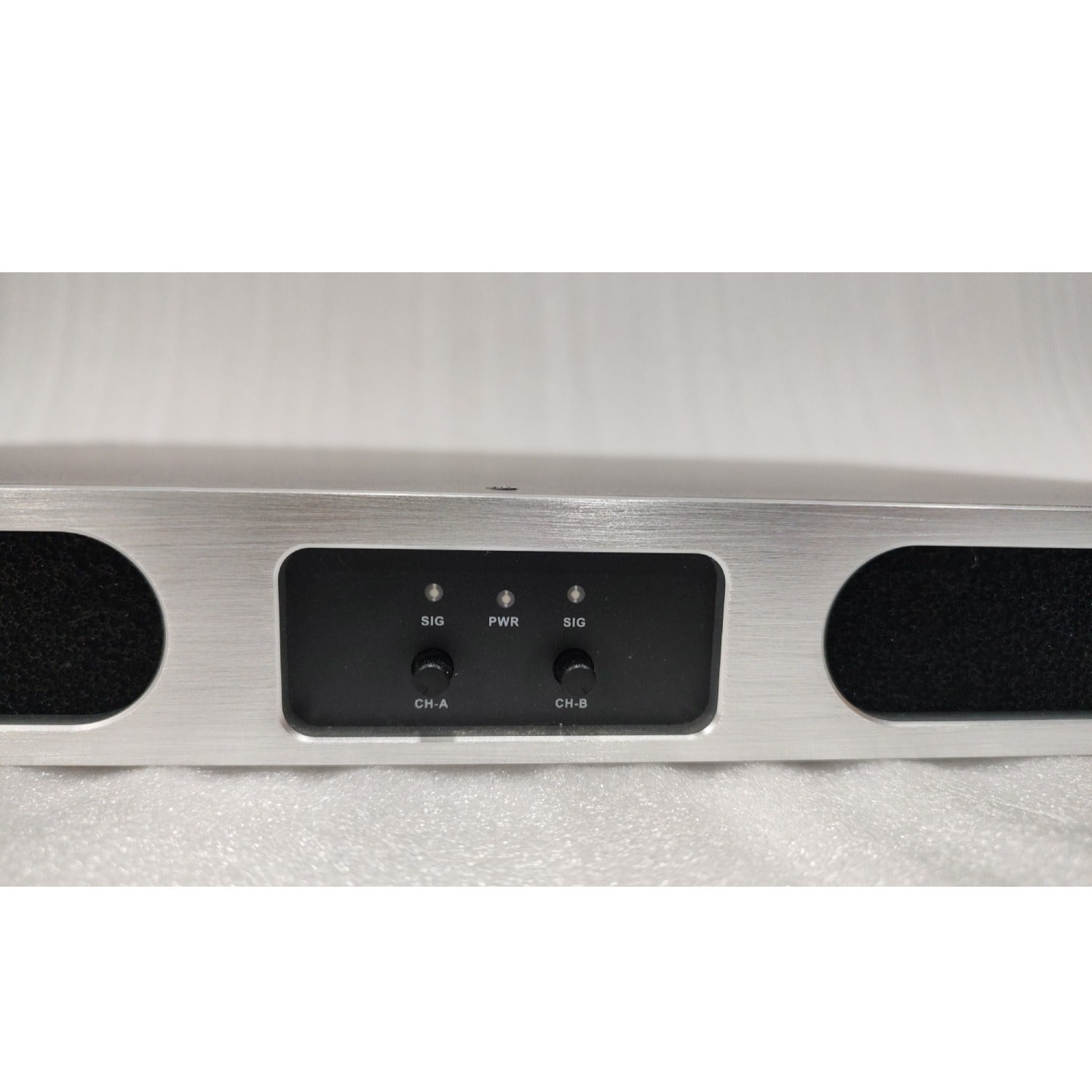 Studiomaster Power Amplifiers Studiomaster QX2 QX Series Digital Power Amplifiers - Open Box