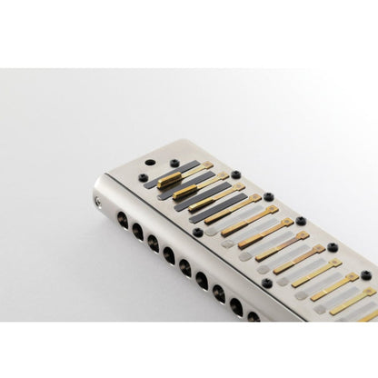 suzuki harmonicas suzuki s-48b 12-hole  sirius bass chromatic harmonica