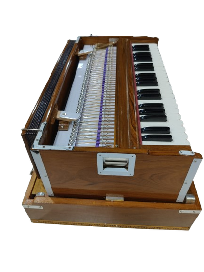 Ultimate Guru Harmoniums Ultimate Guru 3 Line Folding Concert Grade Harmonium