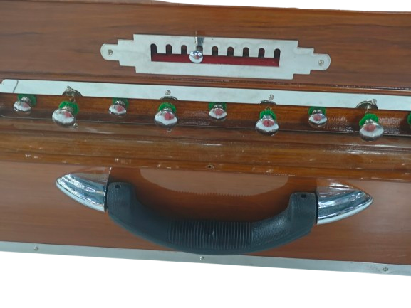 Ultimate Guru Harmoniums Ultimate Guru 3 Line Scale Changer Concert Grade Harmonium