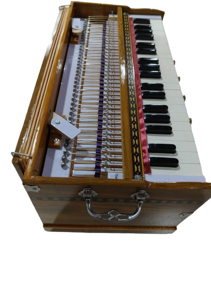 Ultimate Guru Harmoniums Ultimate Guru Komdandi Concert Grade Harmonium