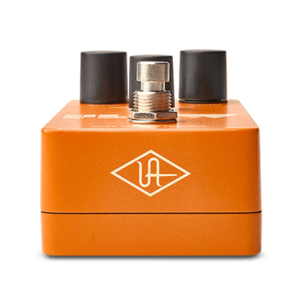 Universal Audio Tremolo Pedals Universal Audio Flow Vintage Tremolo Effect Pedal