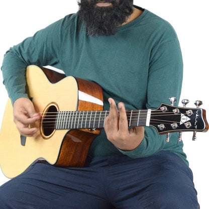 vault acoustic guitars vault artisan premium acoustic guitar with solid spruce top and solid mahogany back and sides - open box
