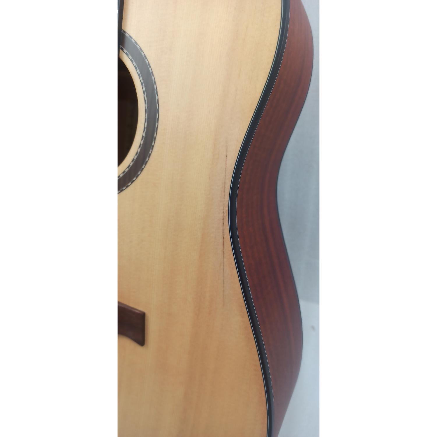 Vault Acoustic Guitars Vault DA40 41 Inch Premium Solid Spruce-Top Dreadnought Acoustic Guitar - Open Box B Stock #barcode_2.02302e+11