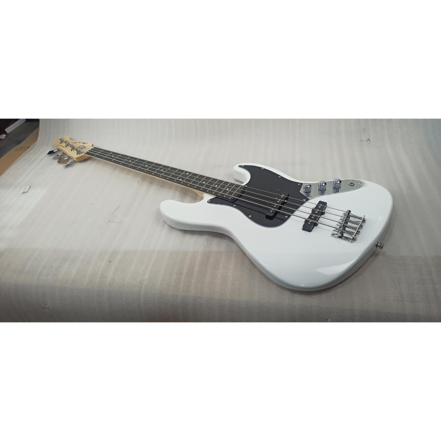 Vault Bass Guitars Vault JB4 Jazz Bass 4-String Bass Guitar - Open Box