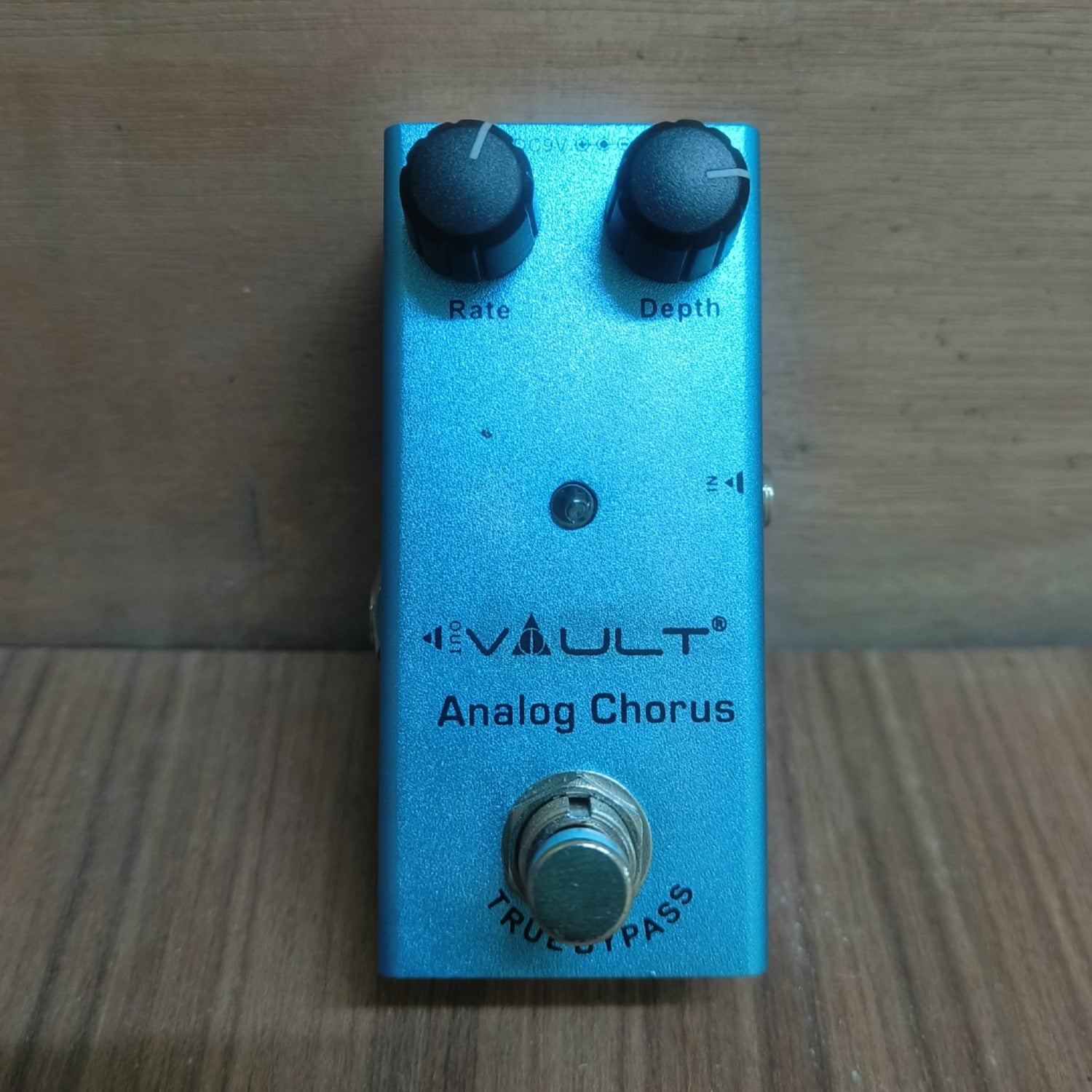 Vault Chorus Pedals Vault Analog Chorus Effects Pedal With all Metal Body, Small Footprint & 3 Year Warranty - Open Box B Stock