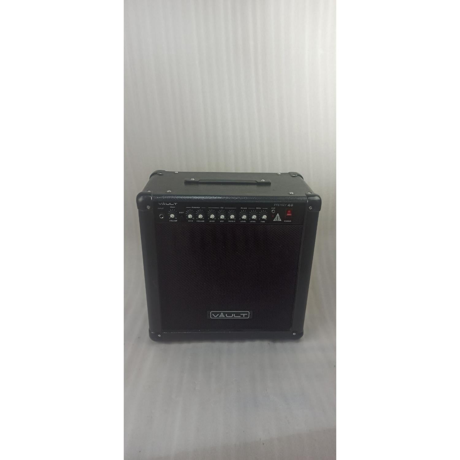 Vault Combo Guitar Amplifiers 2.03E+11 Vault Frenzy 40 Watt Combo Guitar Amplifier with Analog Distortion, Reverb & Delay All Playable Together - Open Box B Stock