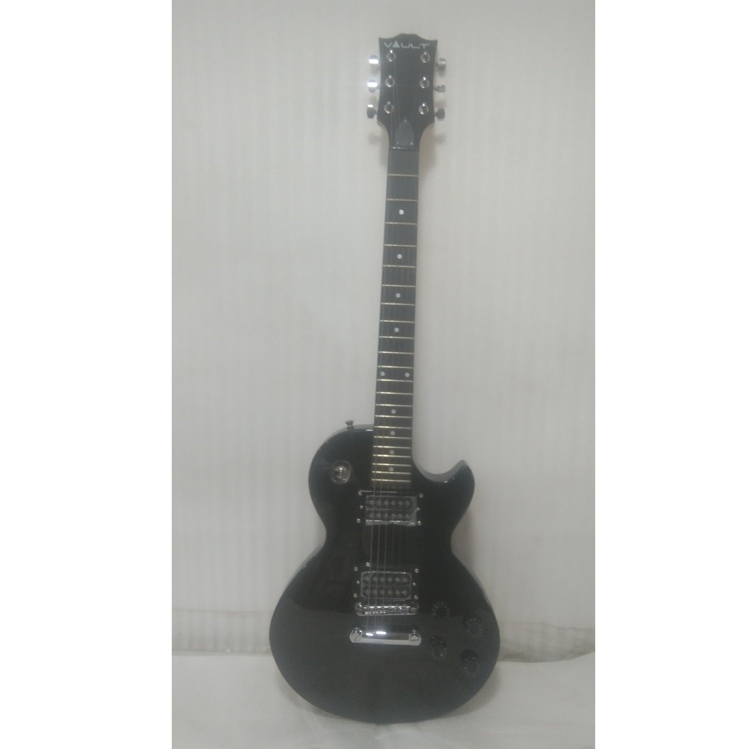Vault Electric Guitars 2.03E+11 Vault LP1 Les Paul Style Electric Guitar - Open Box B Stock