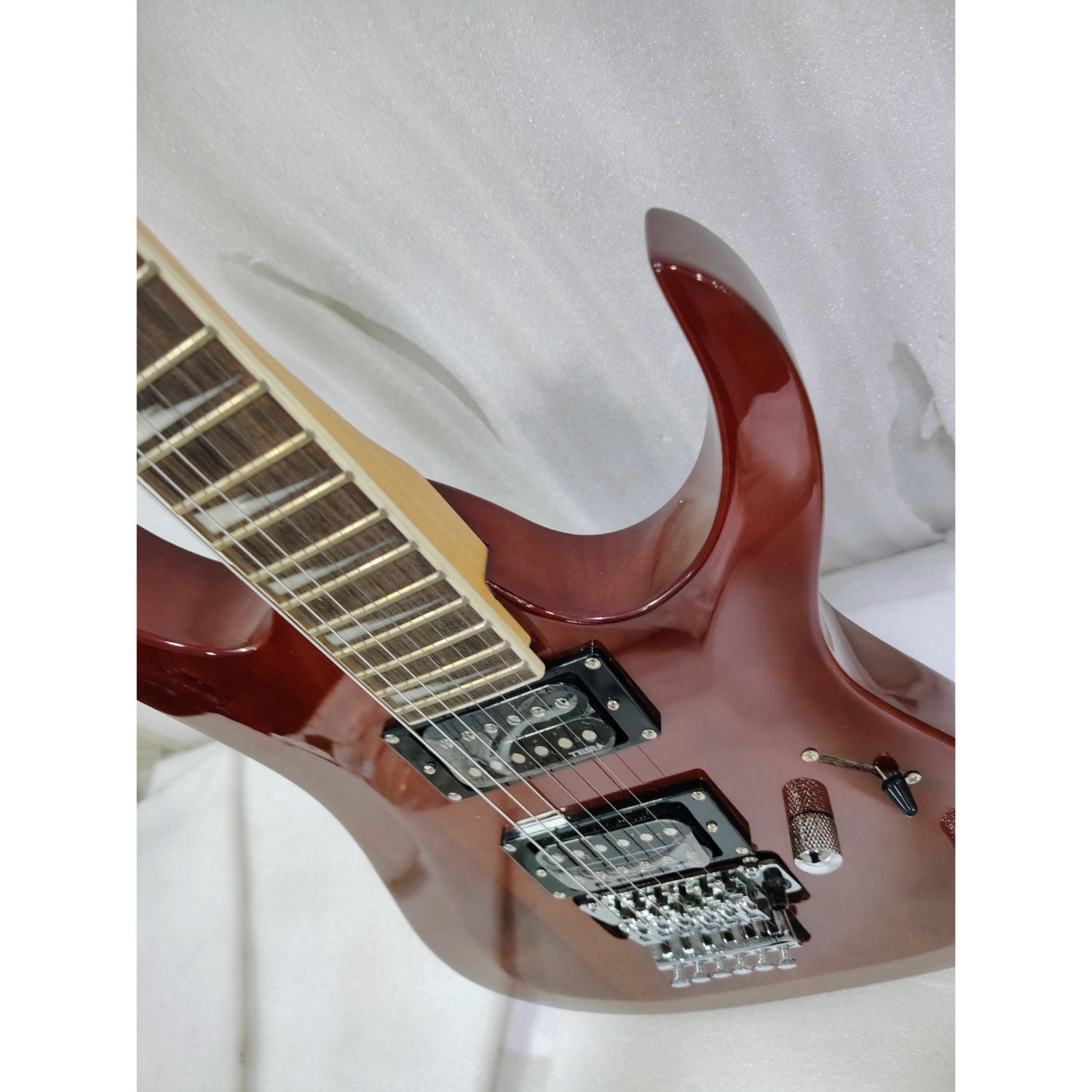 Vault Electric Guitars Vault Performer Pro RG 6 String Electric Guitar - High Gloss Solid Mahogany - Open Box #barcode_202401029775