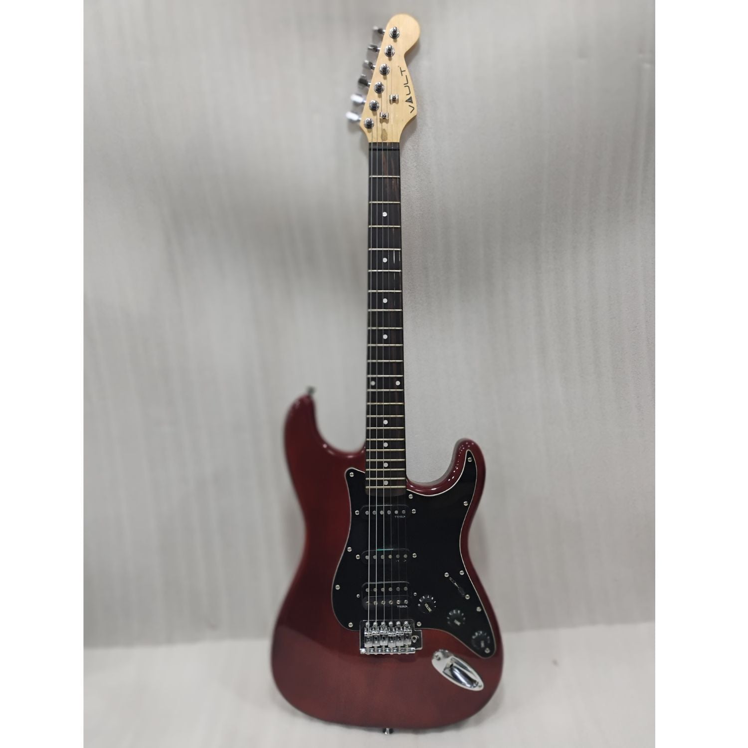 Vault Electric Guitars Vault Performer Pro ST 6 String Solid Mahogany Electric Guitar - Open Box