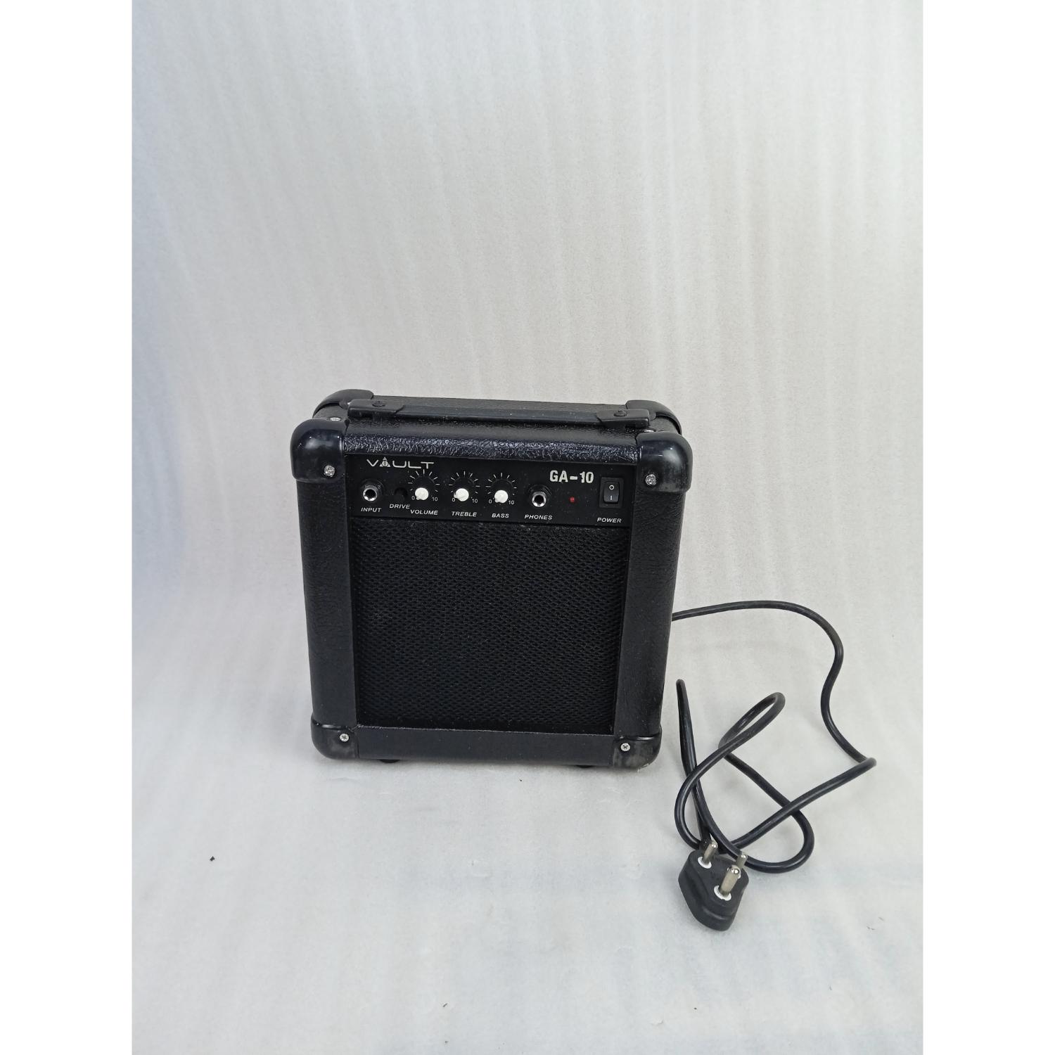 Vault Guitar Combo Amplifiers 202501045330 Vault GA10 Guitar Amplifier - 10 watts - Open Box B Stock