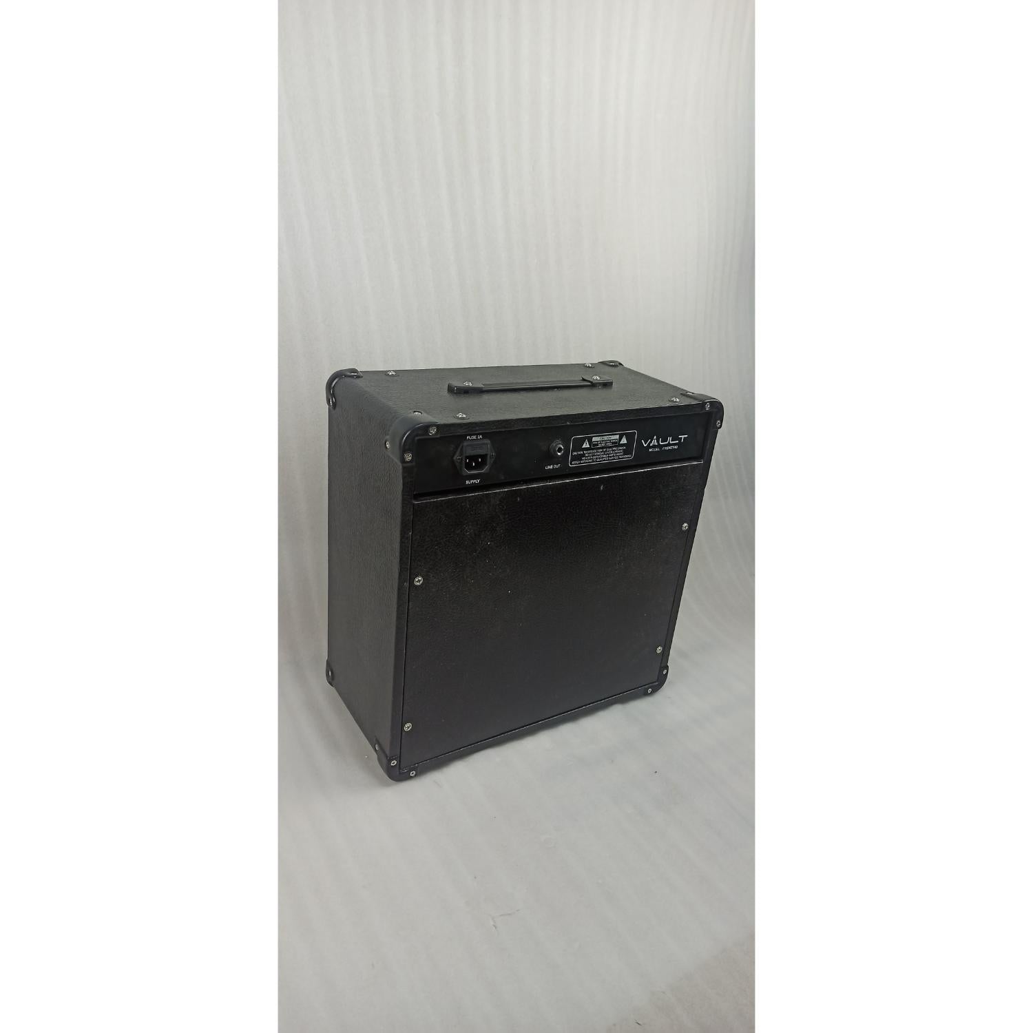 Vault Guitar Combo Amplifiers Vault Frenzy 40 Watt Combo Guitar Amplifier with Analog Distortion, Reverb & Delay All Playable Together - Open Box #barcode_202501113388