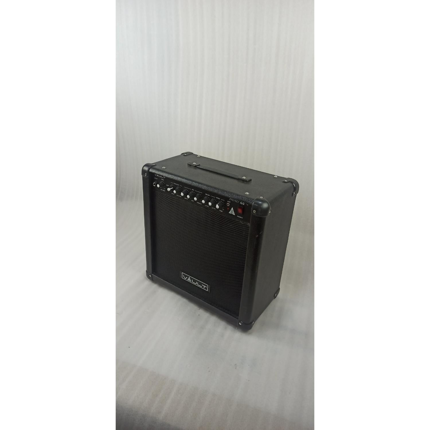 Vault Guitar Combo Amplifiers Vault Frenzy 40 Watt Combo Guitar Amplifier with Analog Distortion, Reverb & Delay All Playable Together - Open Box