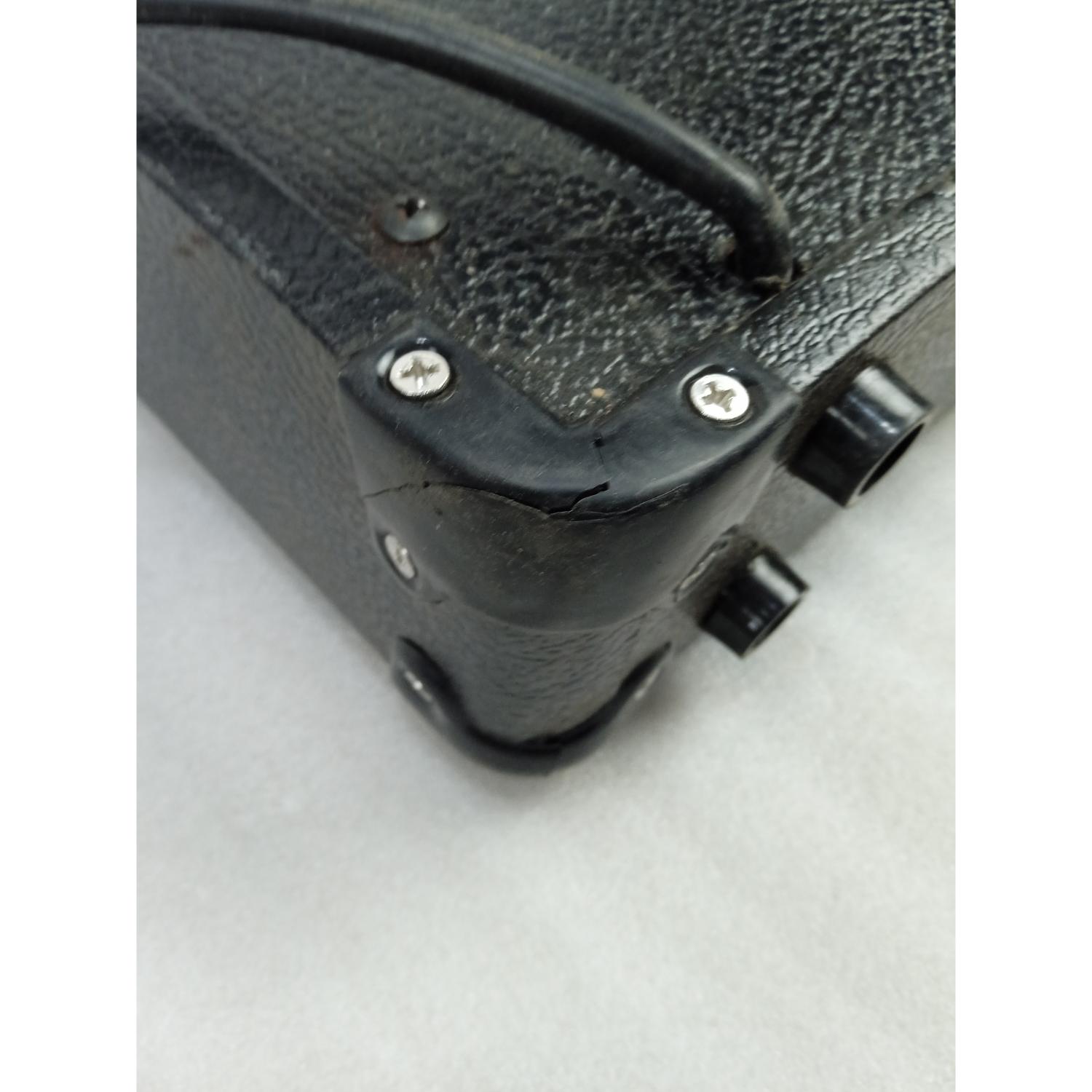 Vault Guitar Combo Amplifiers Vault GA10 Guitar Amplifier - 10 watts - Open Box B Stock