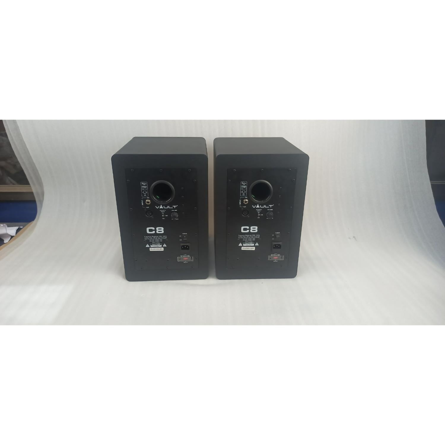 Vault Monitor Speakers Vault C8 8-Inch Powered Studio Monitors - Pair - Open Box