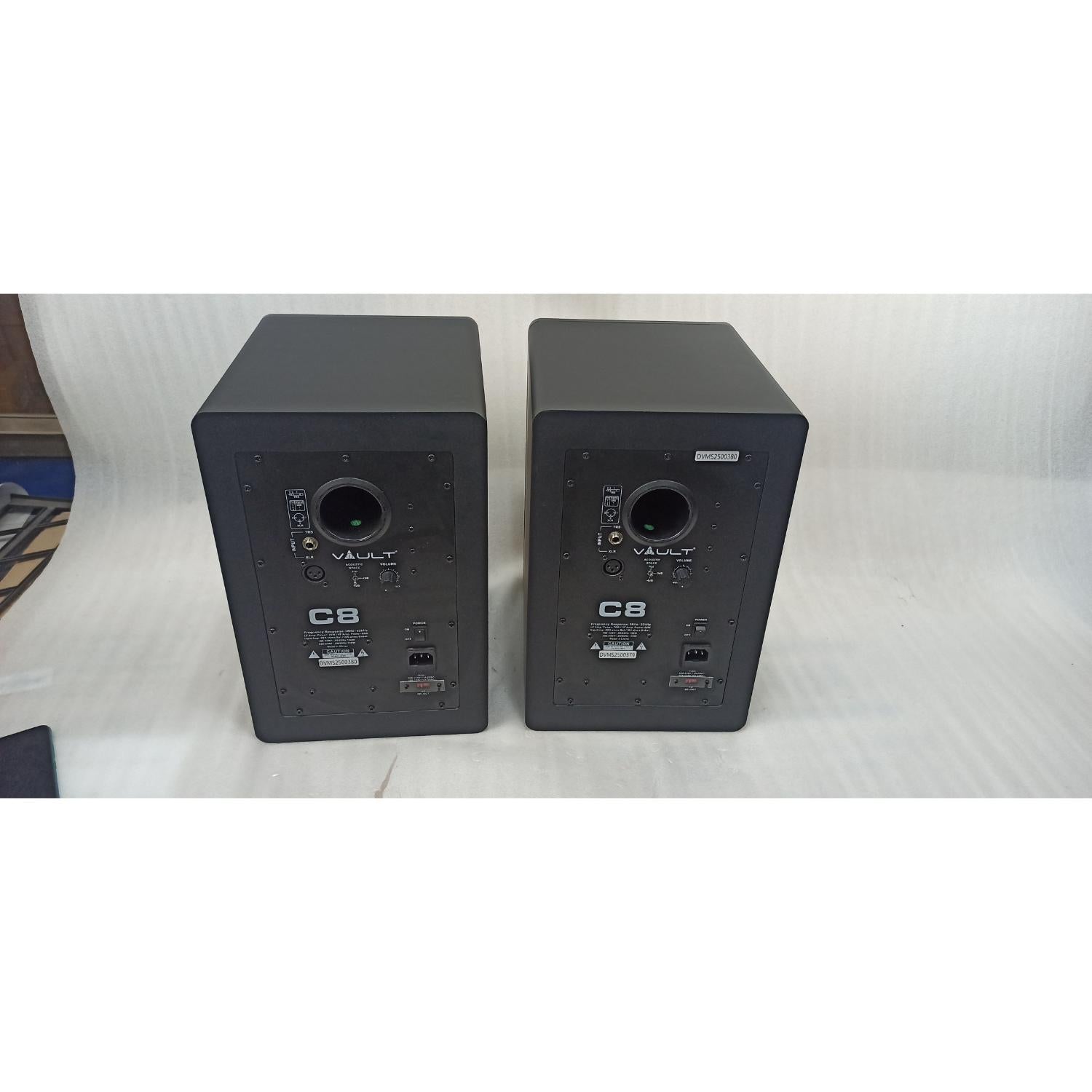Vault Monitor Speakers Vault C8 8-Inch Powered Studio Monitors - Pair - Open Box 
