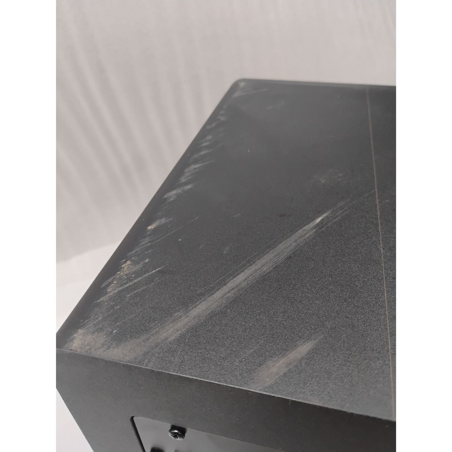 Vault Monitor Speakers Vault C8 8-Inch Powered Studio Monitors - Pair - Open Box #barcode_202601039543