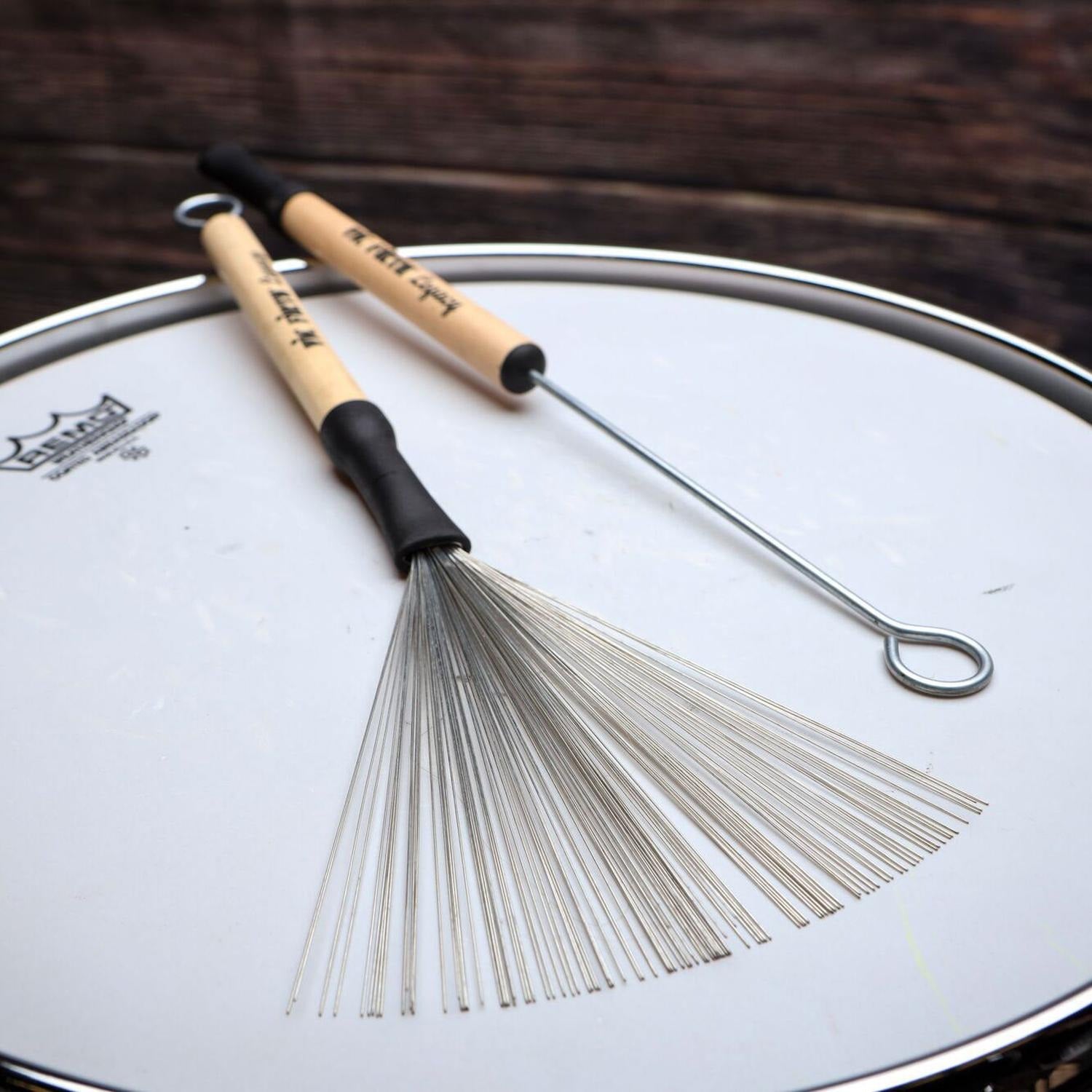 Vic Firth Drumsticks Vic Firth LB Legacy Wooden Handle Drum Brush