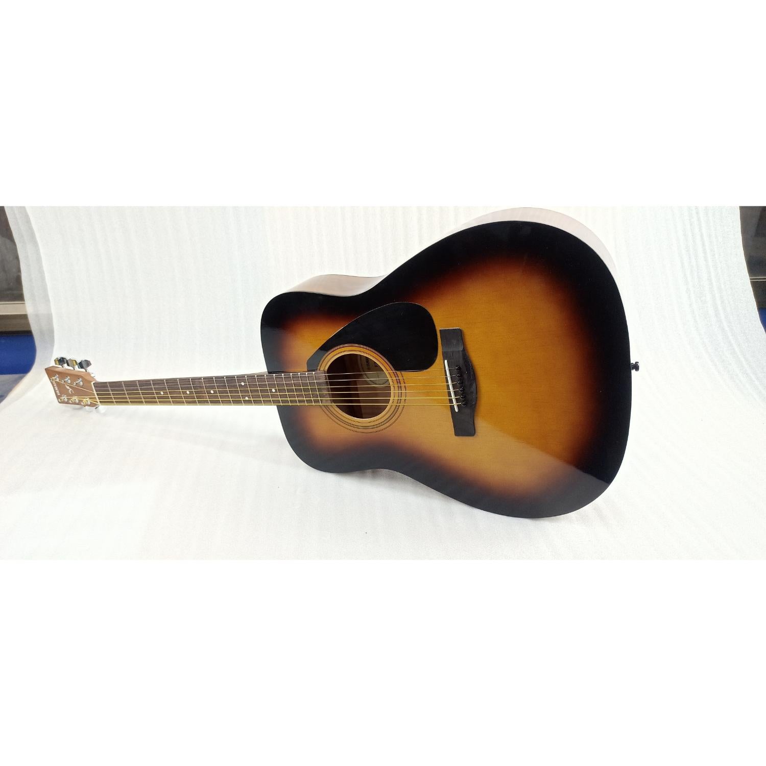 Yamaha Acoustic Guitars Yamaha F310 Dreadnought Acoustic Guitar - Open Box