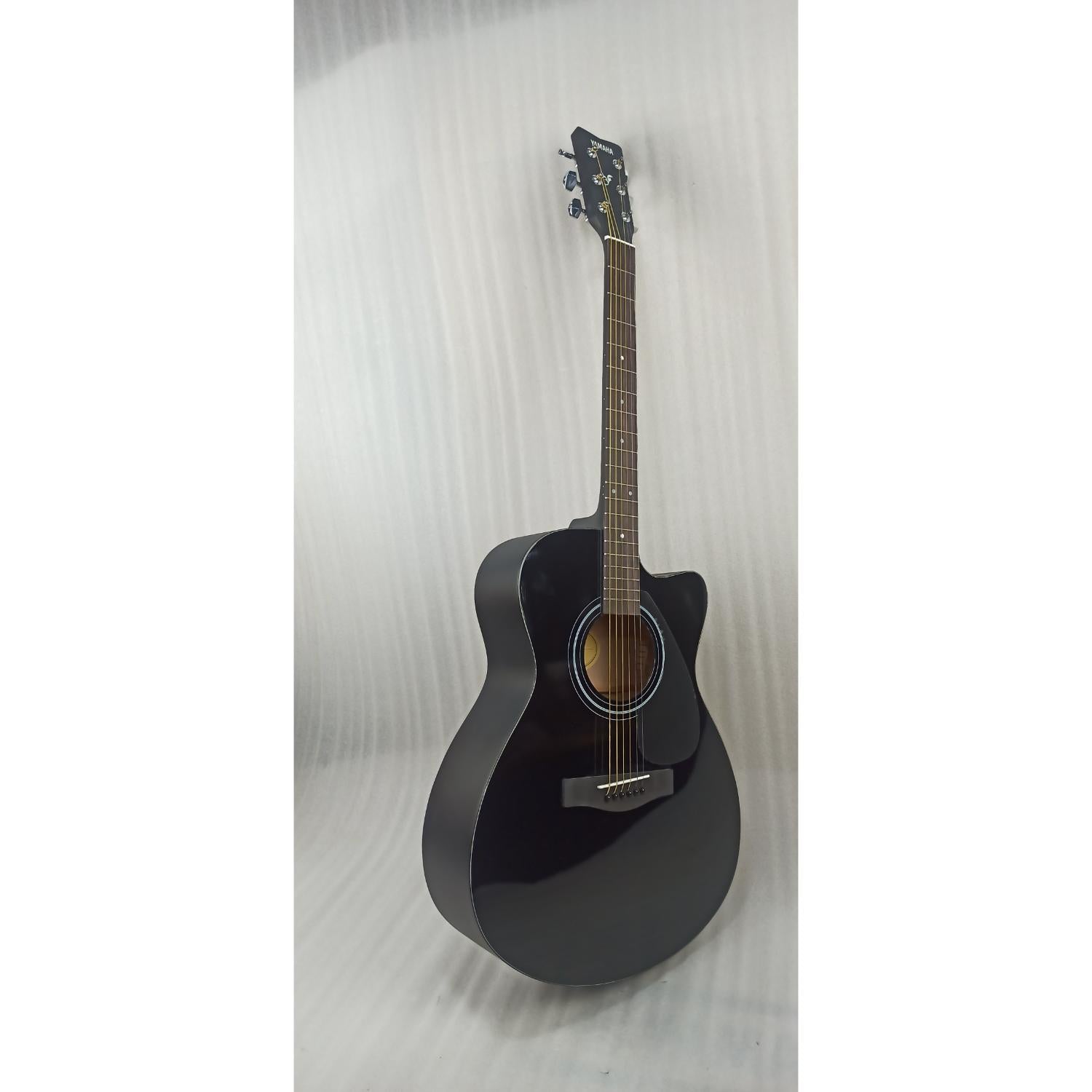 Yamaha Acoustic Guitars Yamaha FS80C The Ultimate Concert Body Cutaway Acoustic Guitar - Open Box