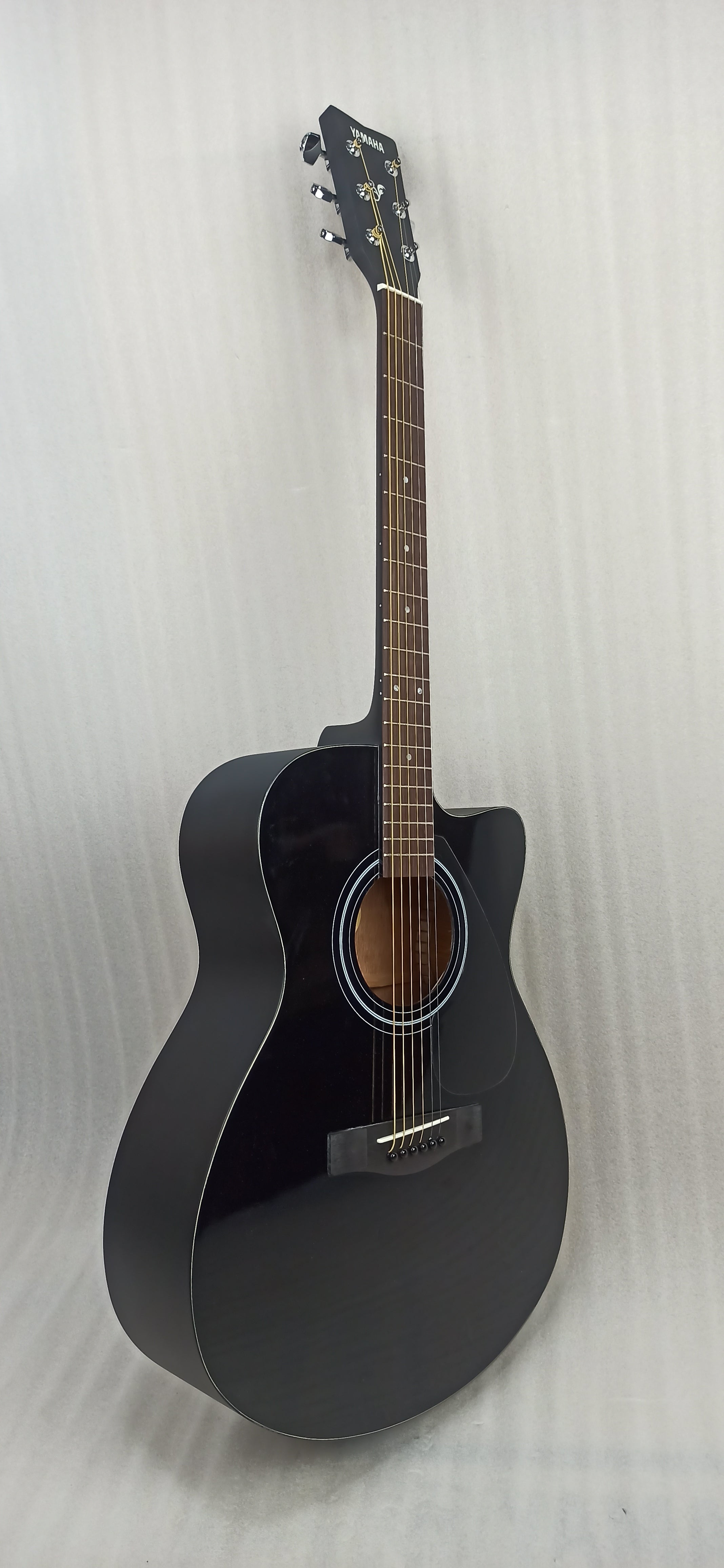 Yamaha Acoustic Guitars Yamaha FS80C The Ultimate Concert Body Cutaway Acoustic Guitar - Open Box B Stock