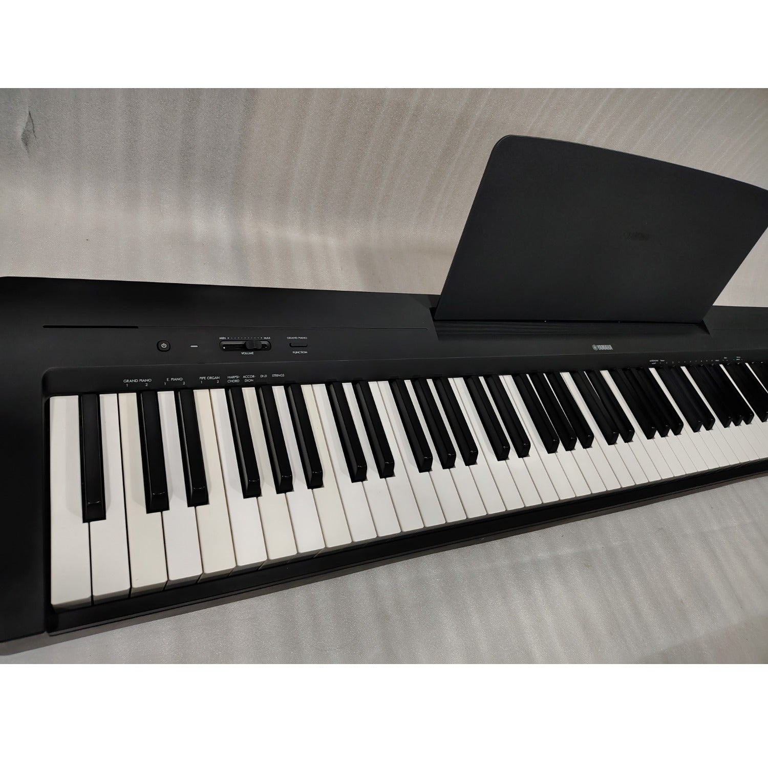 Yamaha Digital Pianos Yamaha P145 88 Key Digital Piano - Open Box