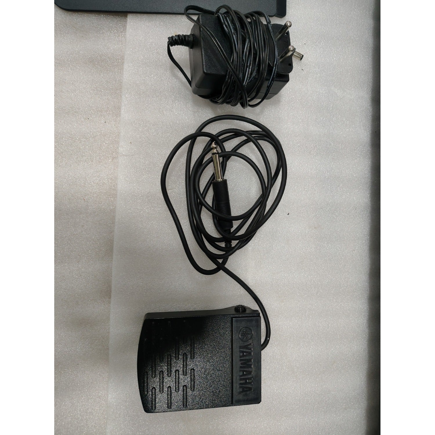 Yamaha Digital Pianos Yamaha P145 88 Key Digital Piano - Open Box