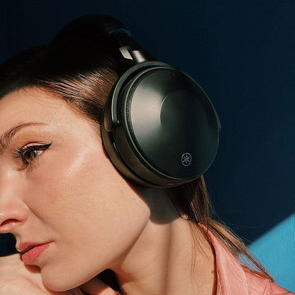 Yamaha Over-Ear Wireless Headphones Yamaha YH-E700A Wireless Noise-Cancelling Headphones with 3D Sound